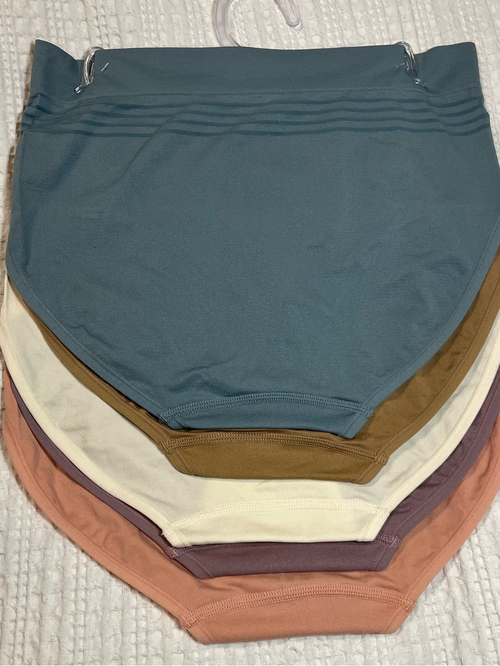NWT Yummie 5pk Shadow Stripe Seamless Briefs Large Blue Brown Ivory Purple Peach - Picture 2 of 7